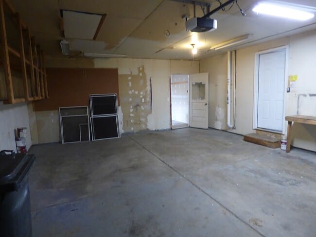 Building Photo - 4 Bedroom home in Loveland