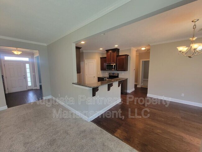 Building Photo - 1733 Ethan Way