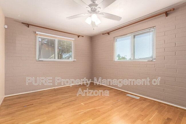 Building Photo - 7608 E 4th St