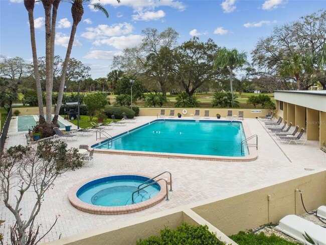 Building Photo - 900 Cove Cay Dr