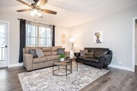 Building Photo - 300 Peachtree Rd NE