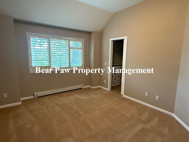 Building Photo - Beautiful Home in Riva Chase!