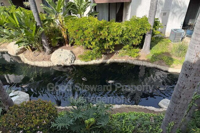 Building Photo - 363 Molokai Dr