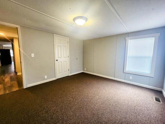 Building Photo - 3 BR Mobile Home for Rent Close to Wren Schools