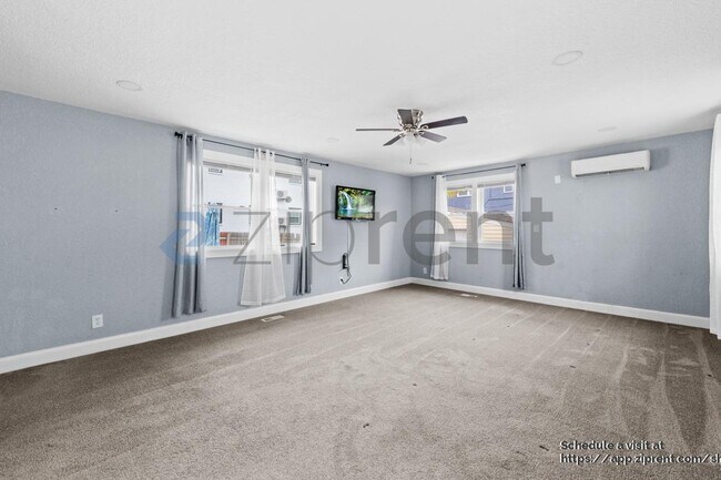 Building Photo - 965 W Ocean View Ave
