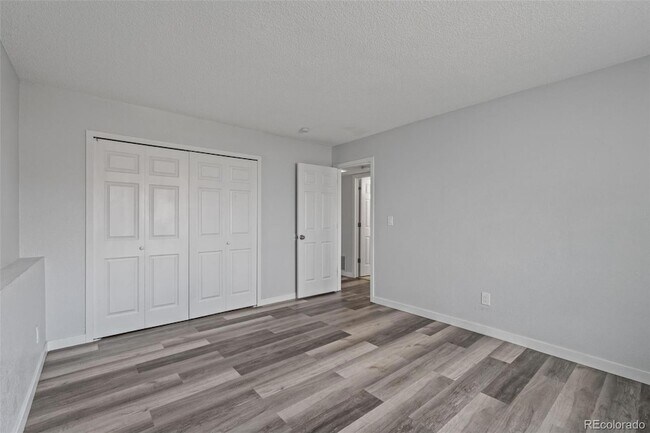 Building Photo - 3445 Cochran Dr