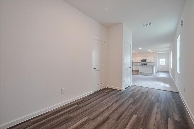 Building Photo - 8510 Ora Mdws Dr