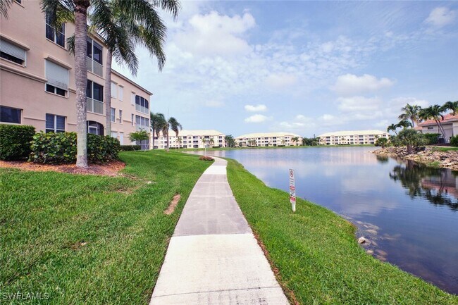 Building Photo - 9100 Southmont Cove