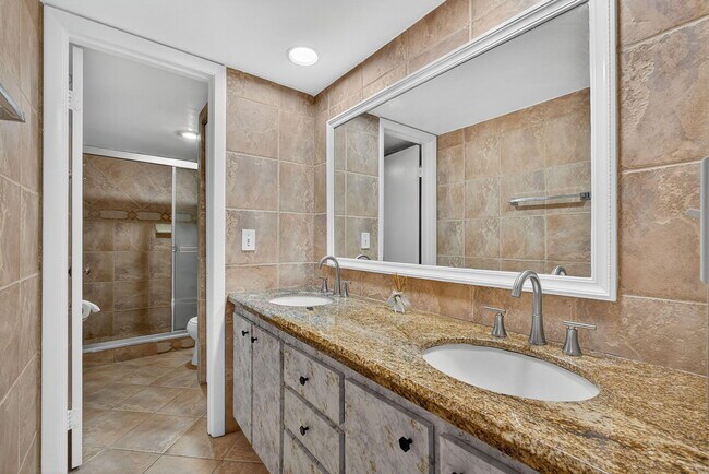 Building Photo - 1590 Forest Lakes Cir