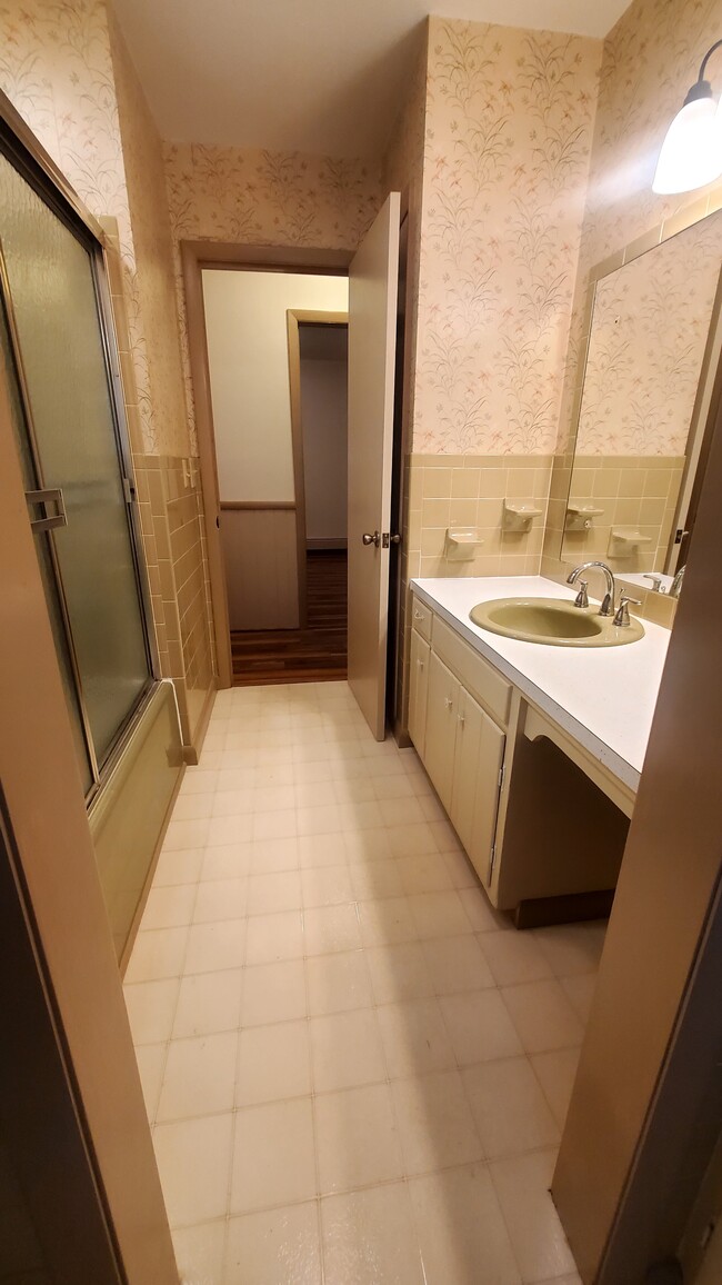 Building Photo - 12735 US-221