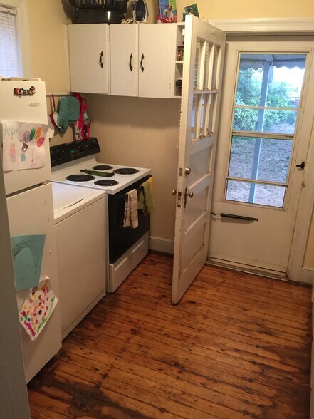 Building Photo - 3101 Peebles Dr