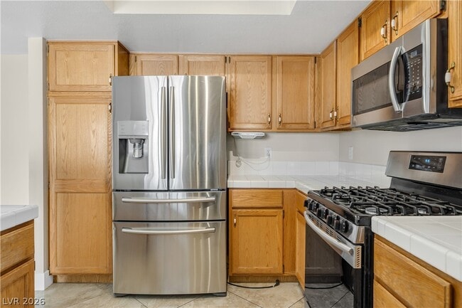 Building Photo - 2710 Strathmoor Dr