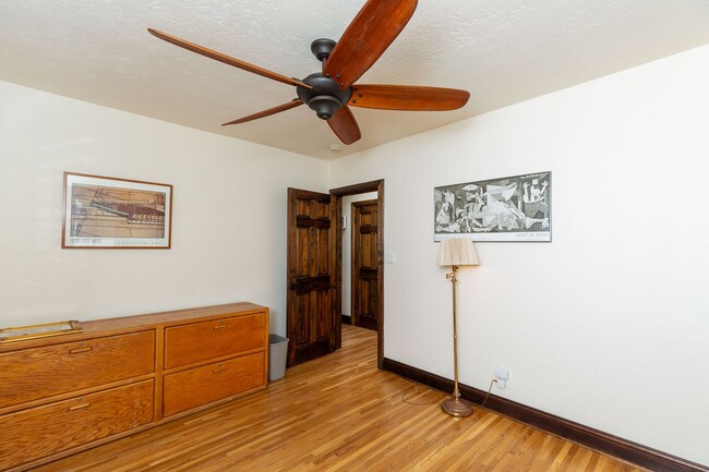 Building Photo - 4 Bed, 3 Bath—Single Family Home in Kensin...