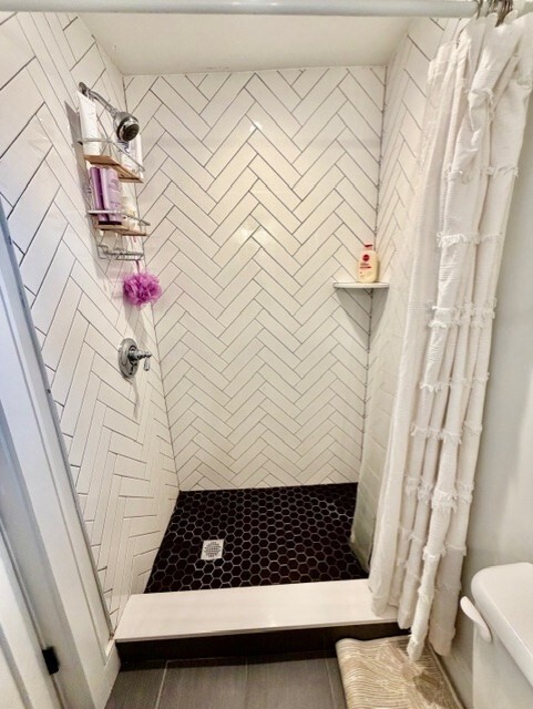 Building Photo - 366 Hanover St