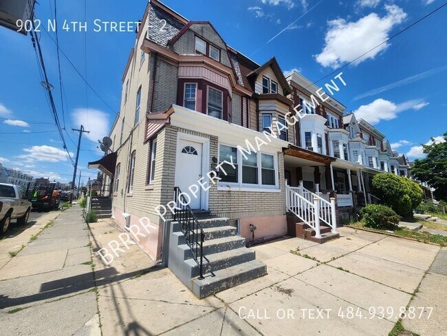 Primary Photo - 902 N 4th St