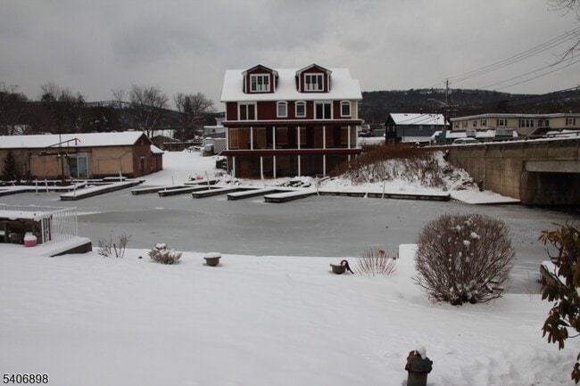 Building Photo - 31 Ringwood Ln