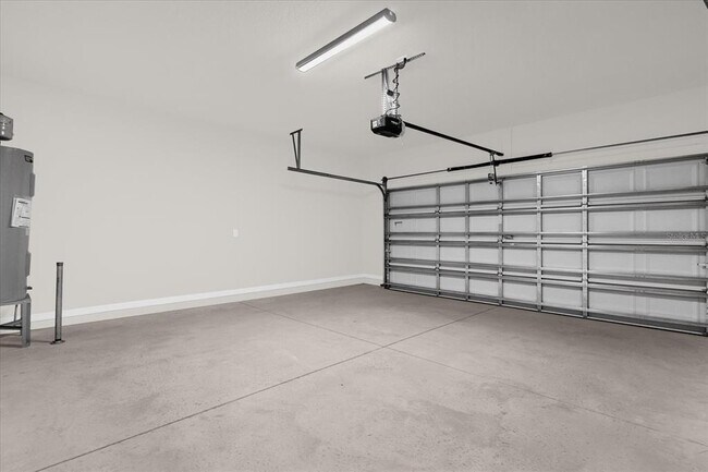 Building Photo - 16246 Merry Aly