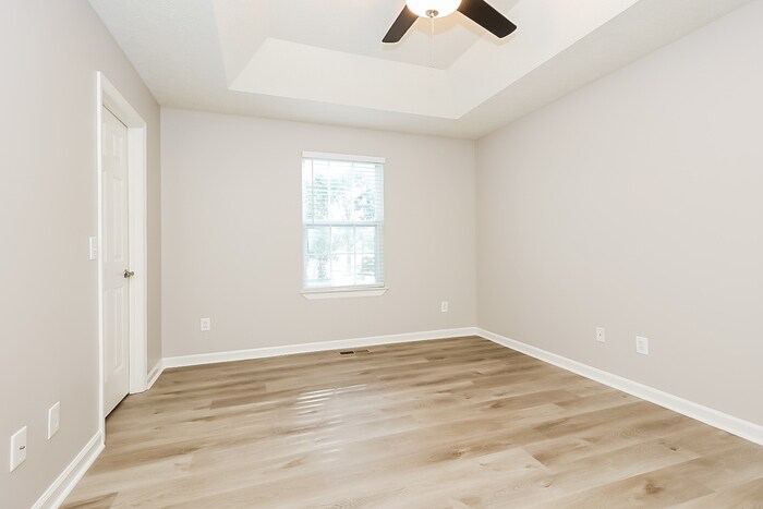Building Photo - 1031 Heydel Cir