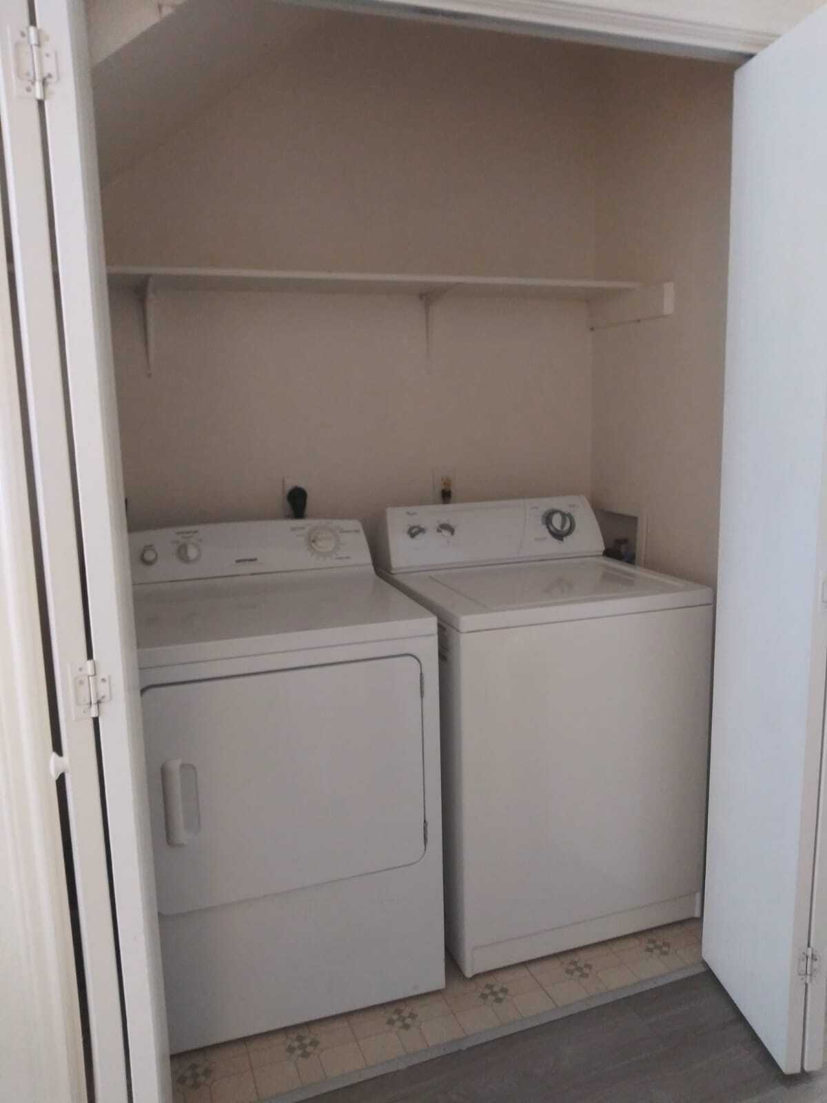 Laundry Room - 4406 Abigail Dr