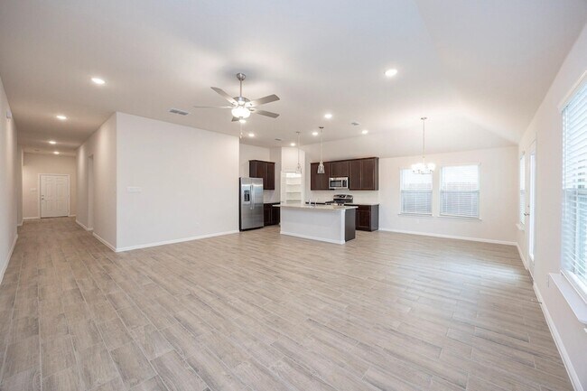 Building Photo - 105 Corcovado Ave