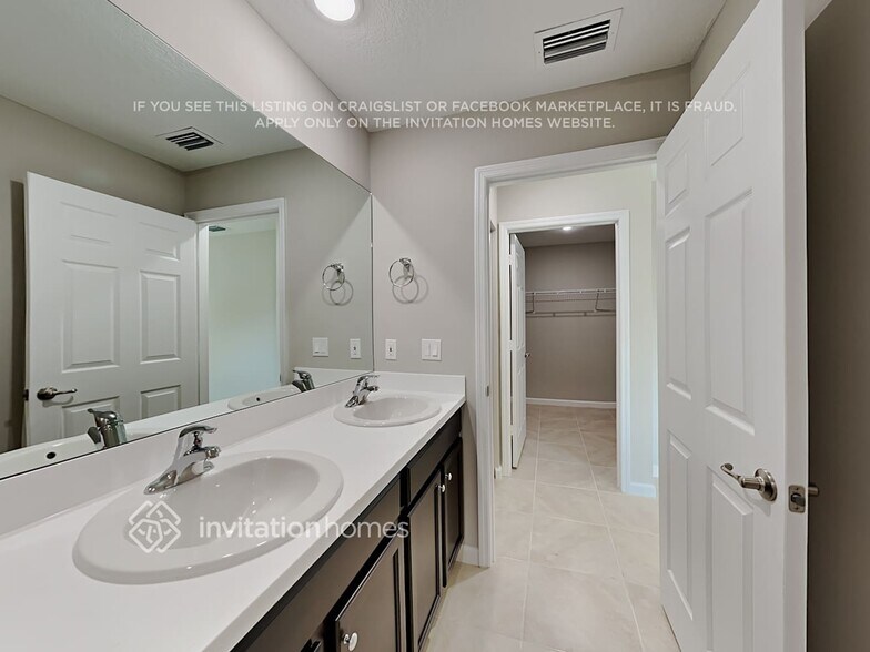 Building Photo - 4317 SW Masefield St