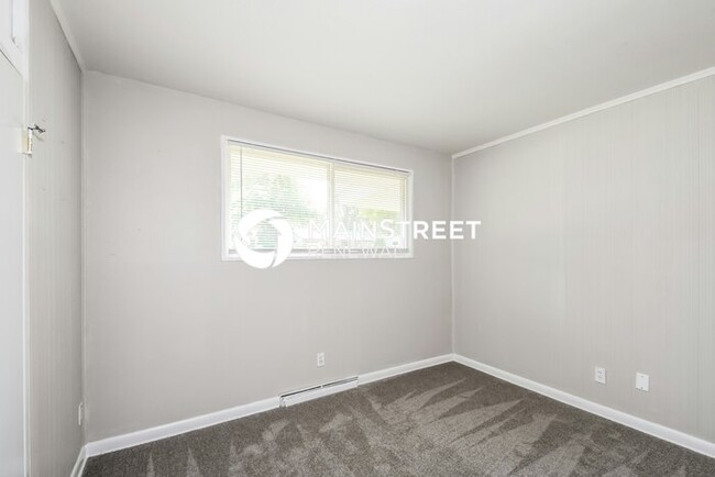 Building Photo - 9839 Monarch Dr