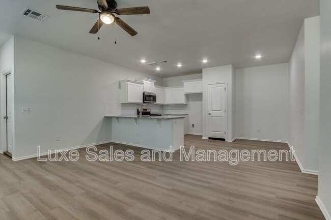 Building Photo - 11607 Mackenzie Wy