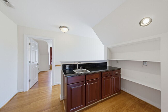 Building Photo - 2912 Oak Bridge Dr