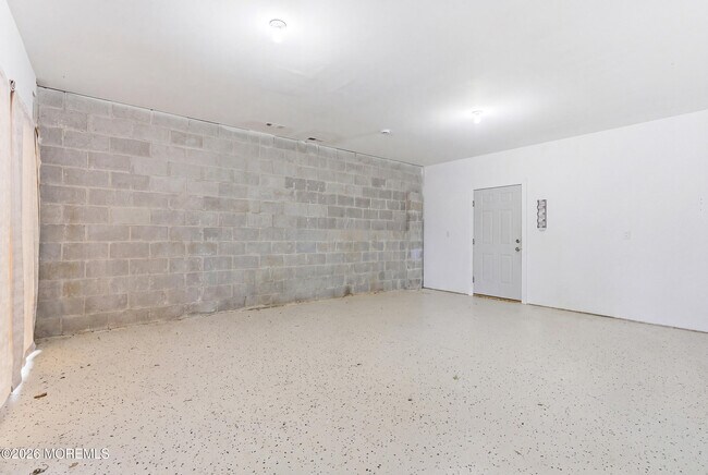 Building Photo - 15 4th St
