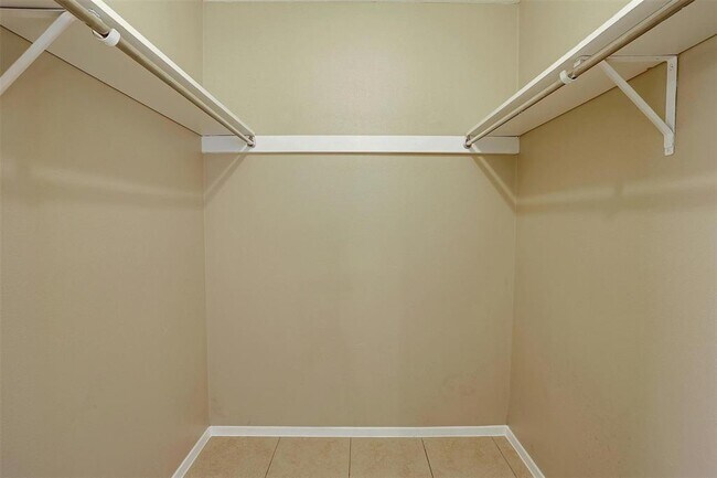 Building Photo - 9620 Chukar Cir