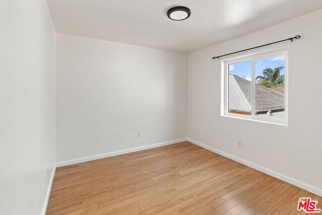Building Photo - 145 E Gage Ave
