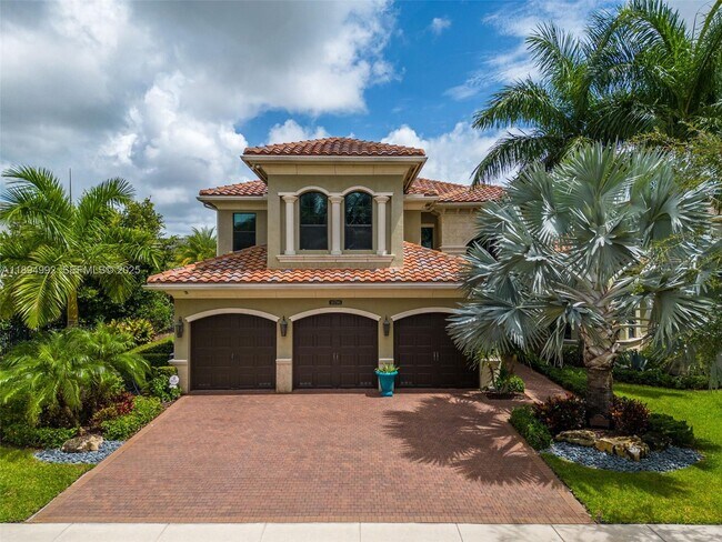 Building Photo - 16796 Strasbourg Ln