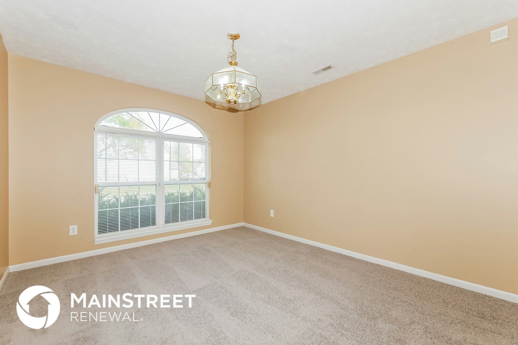 Building Photo - 11045 Falls Church Dr