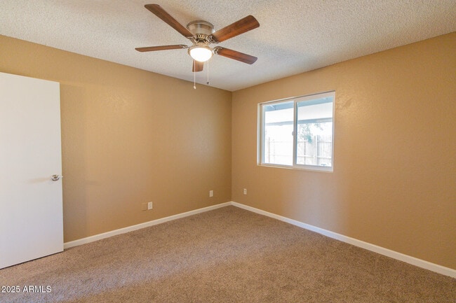 Building Photo - 1324 E Peoria Ave