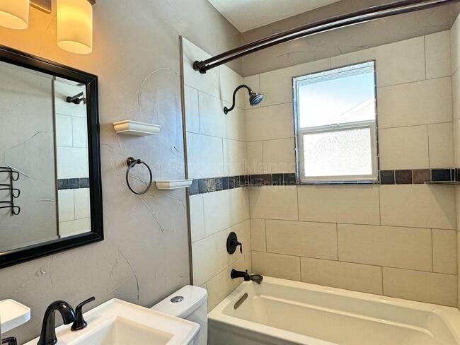 Building Photo - 5680 W 9th Ave