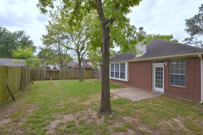 Building Photo - 20415 Lonestar Oak St