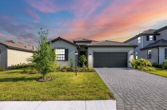 Building Photo - 15029 Oxford Grey Dr