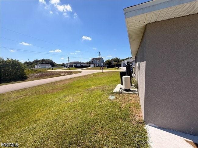Building Photo - 4702 Loraine Ave S