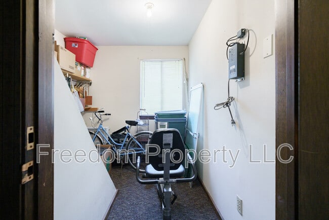 Building Photo - 65 East St