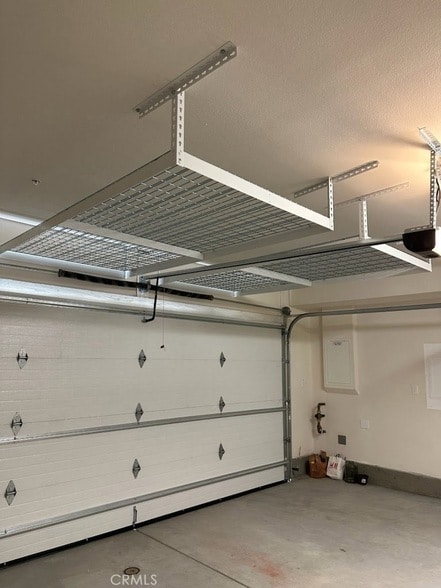 Building Photo - 6 Pony Ct