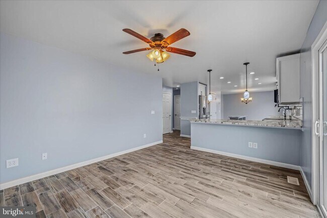 Building Photo - 448 Thayers Gull Dr