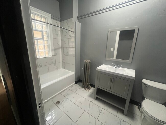 Building Photo - 4958 S Michigan Ave