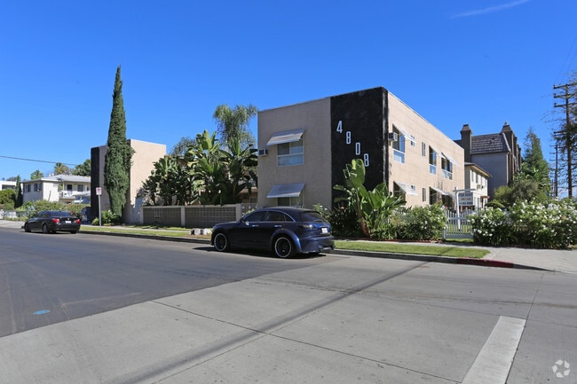 Primary Photo - 4808 Riverton Ave