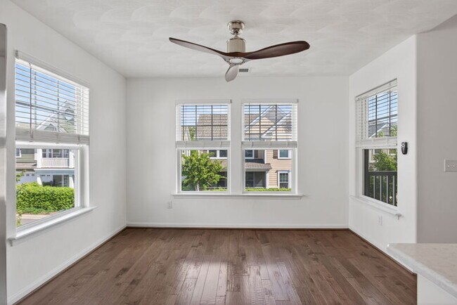 Building Photo - 207 Hearthstone Rch