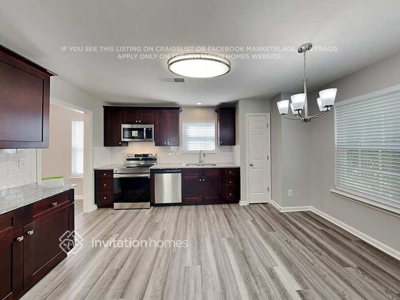 Building Photo - 10229 Covingtonwood Dr