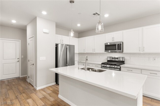 Building Photo - 2383 Ridgeline Wash St