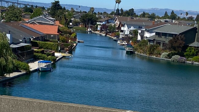 Building Photo - 943 Lurline Dr