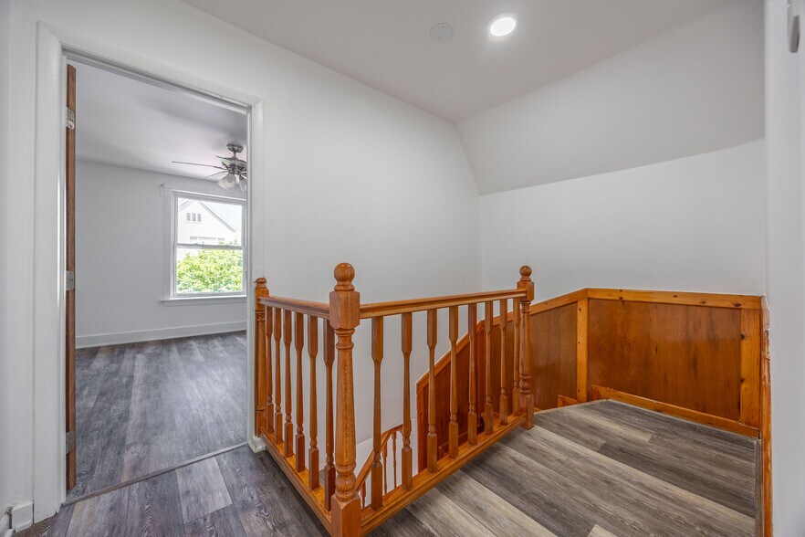 Building Photo - 3147 N Spaulding Ave