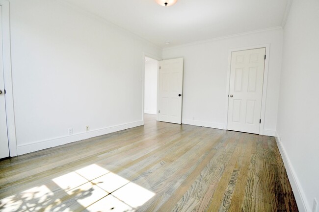 Building Photo - Stunning 3 BR | 2 BA in Noe Valley - Must ...