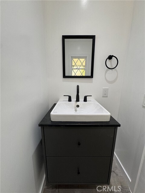 Building Photo - 2212 Linda Flora Dr